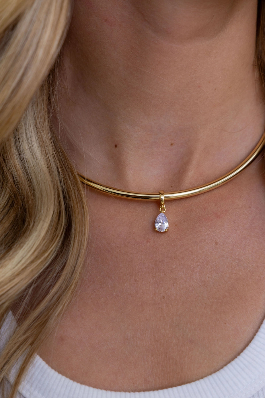 Celine Cuff Necklace - ONFEMME By Lindsey's Kloset