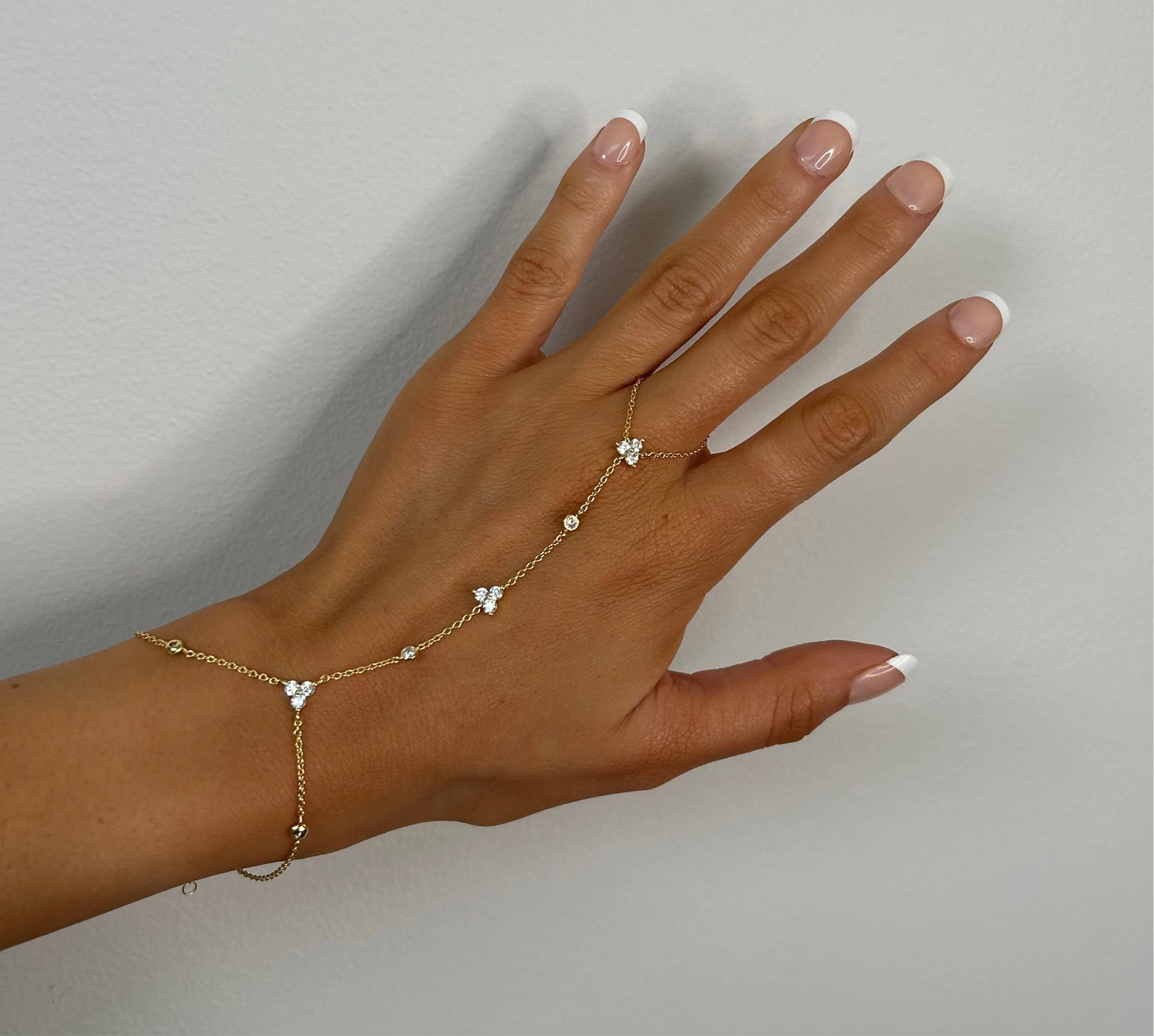 Rosalina Hand Chain - ONFEMME By Lindsey's Kloset