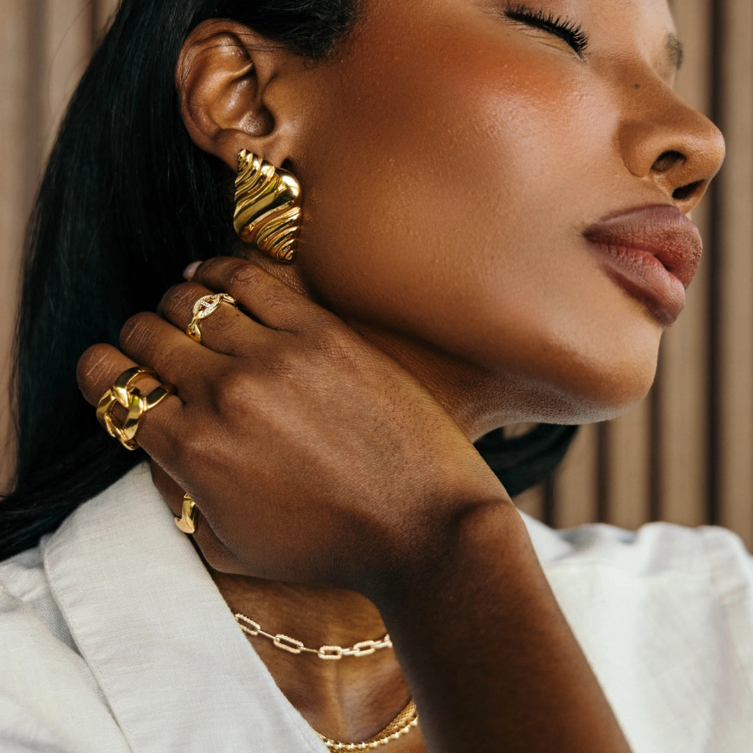 Genevieve Pave Chain Link Ring - ONFEMME By Lindsey's Kloset