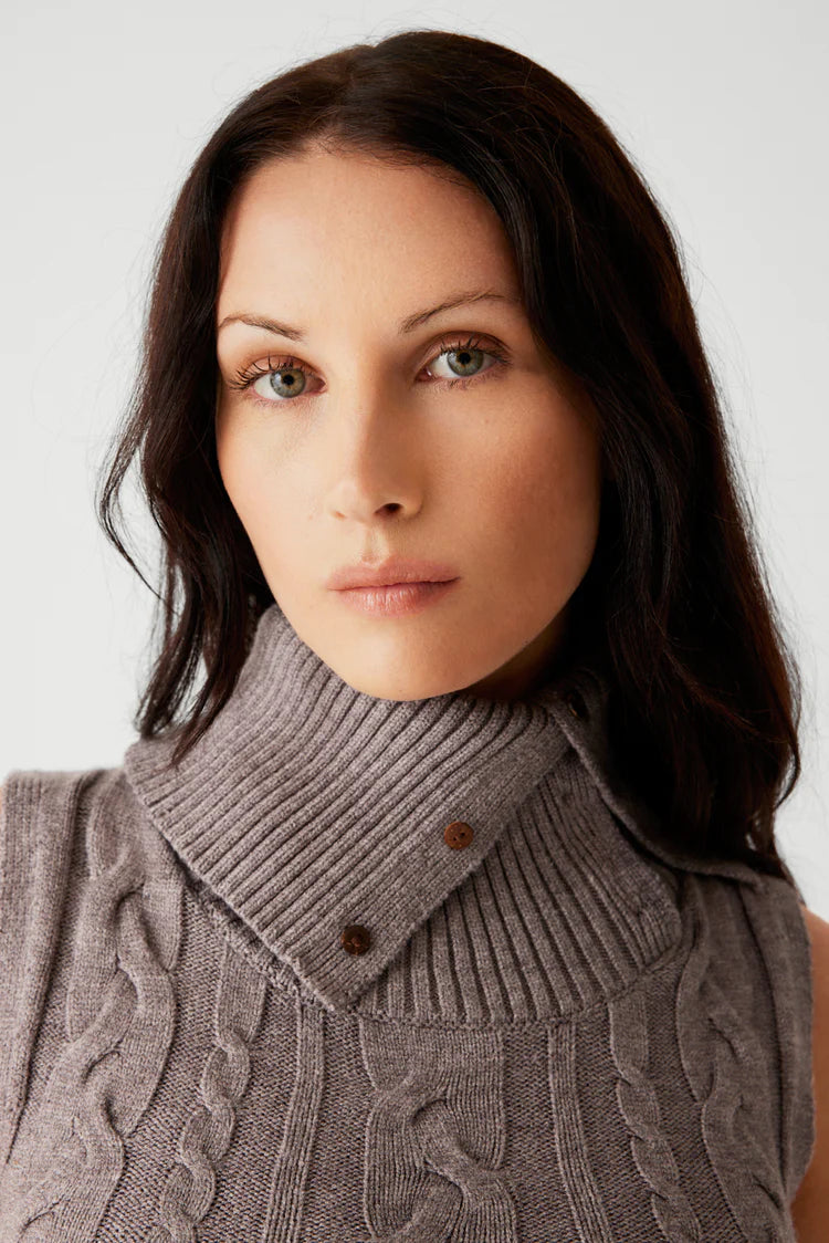 Axel Cable Cloud Knit Sleeveless Sweater - ONFEMME By Lindsey's Kloset