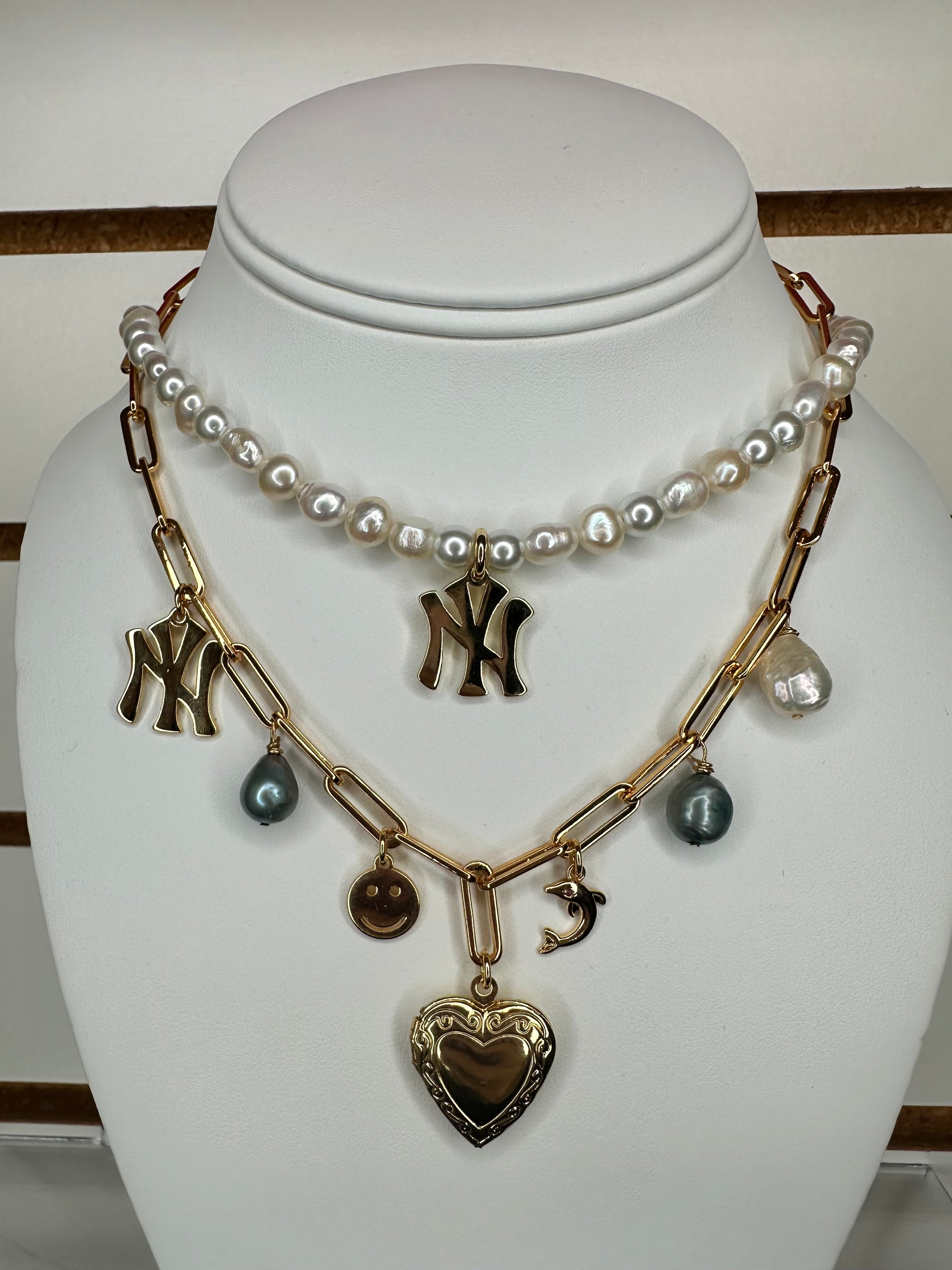 NY Pearl Necklace - ONFEMME By Lindsey's Kloset