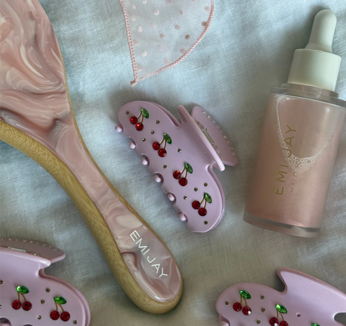 Sweetheart Clip in Pink Cherry Pie - ONFEMME By Lindsey's Kloset