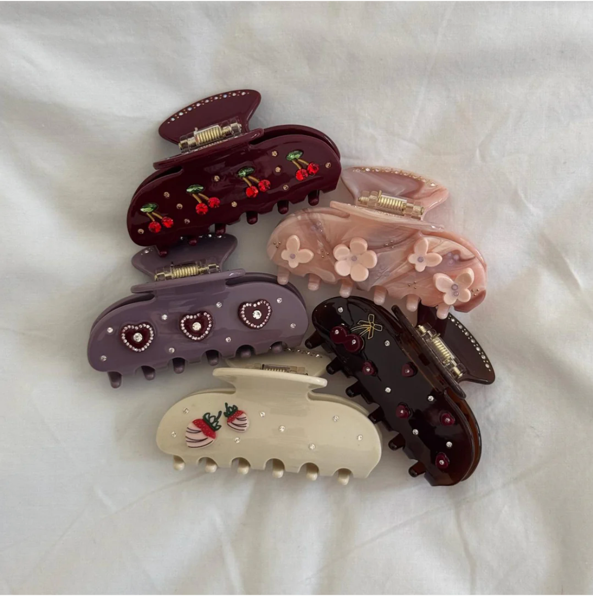 Sweetheart Clip in Bordeaux Cherry Pie - ONFEMME By Lindsey's Kloset