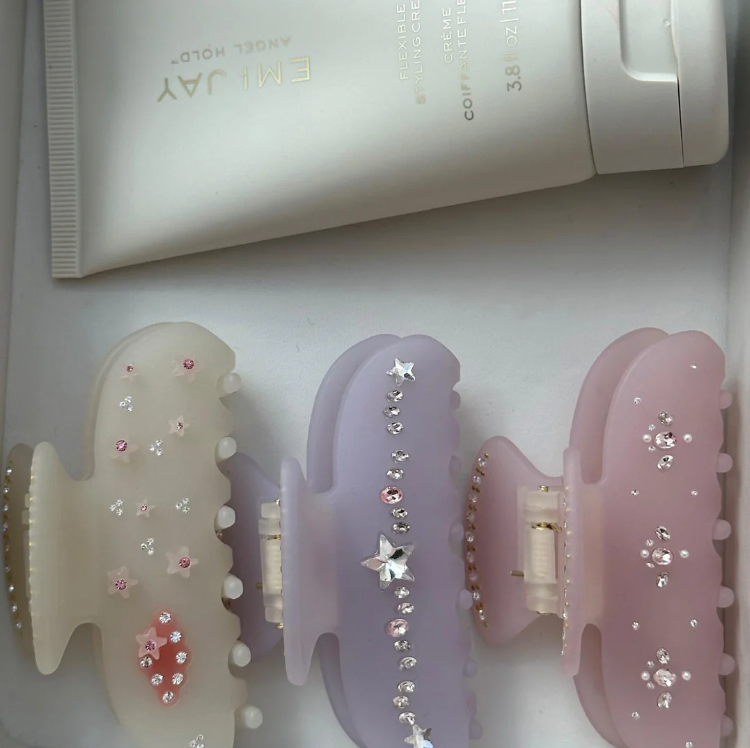 Sweetheart Clip in Lilac Sky - ONFEMME By Lindsey's Kloset