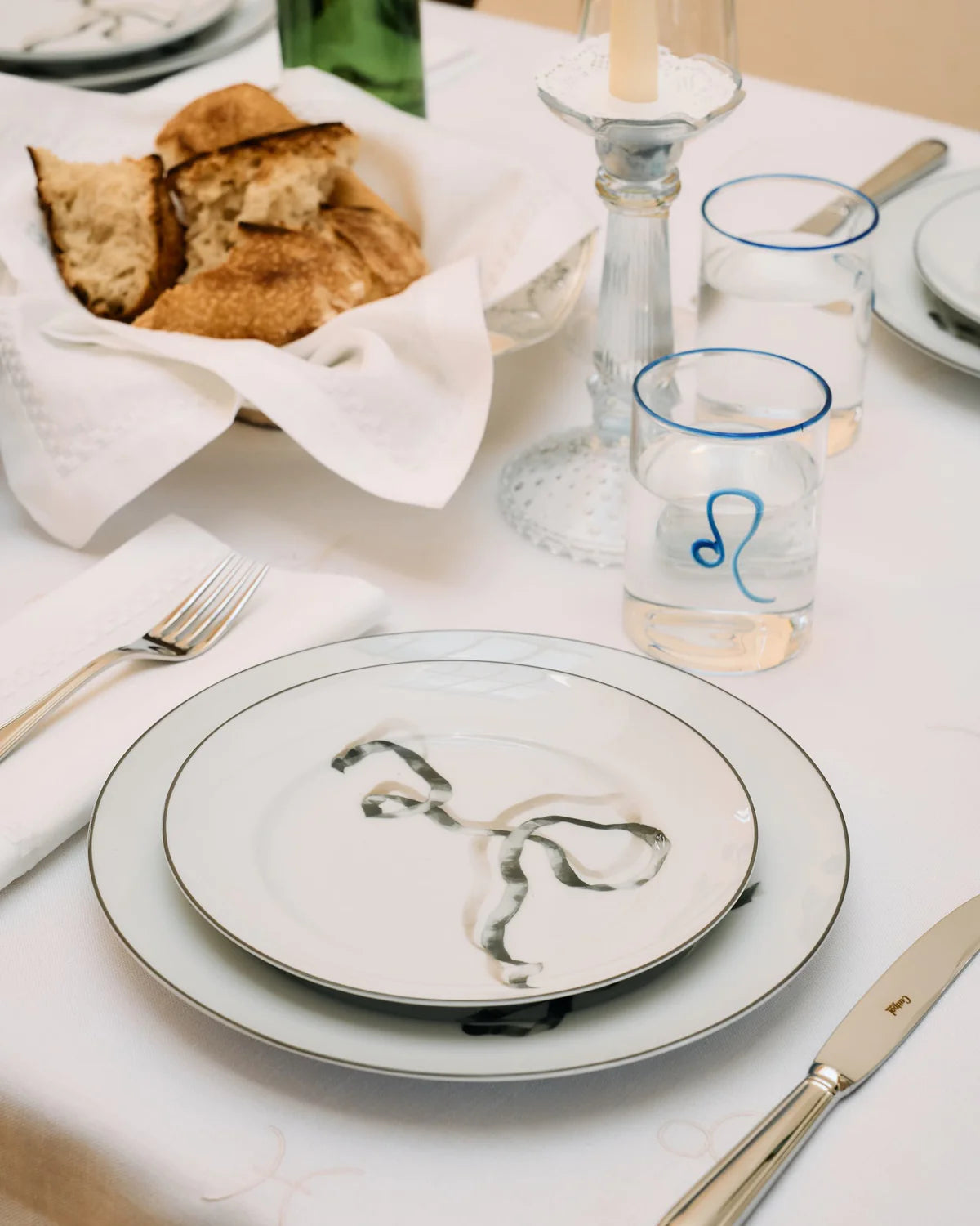 Ribbon Dessert Plates - ONFEMME By Lindsey's Kloset