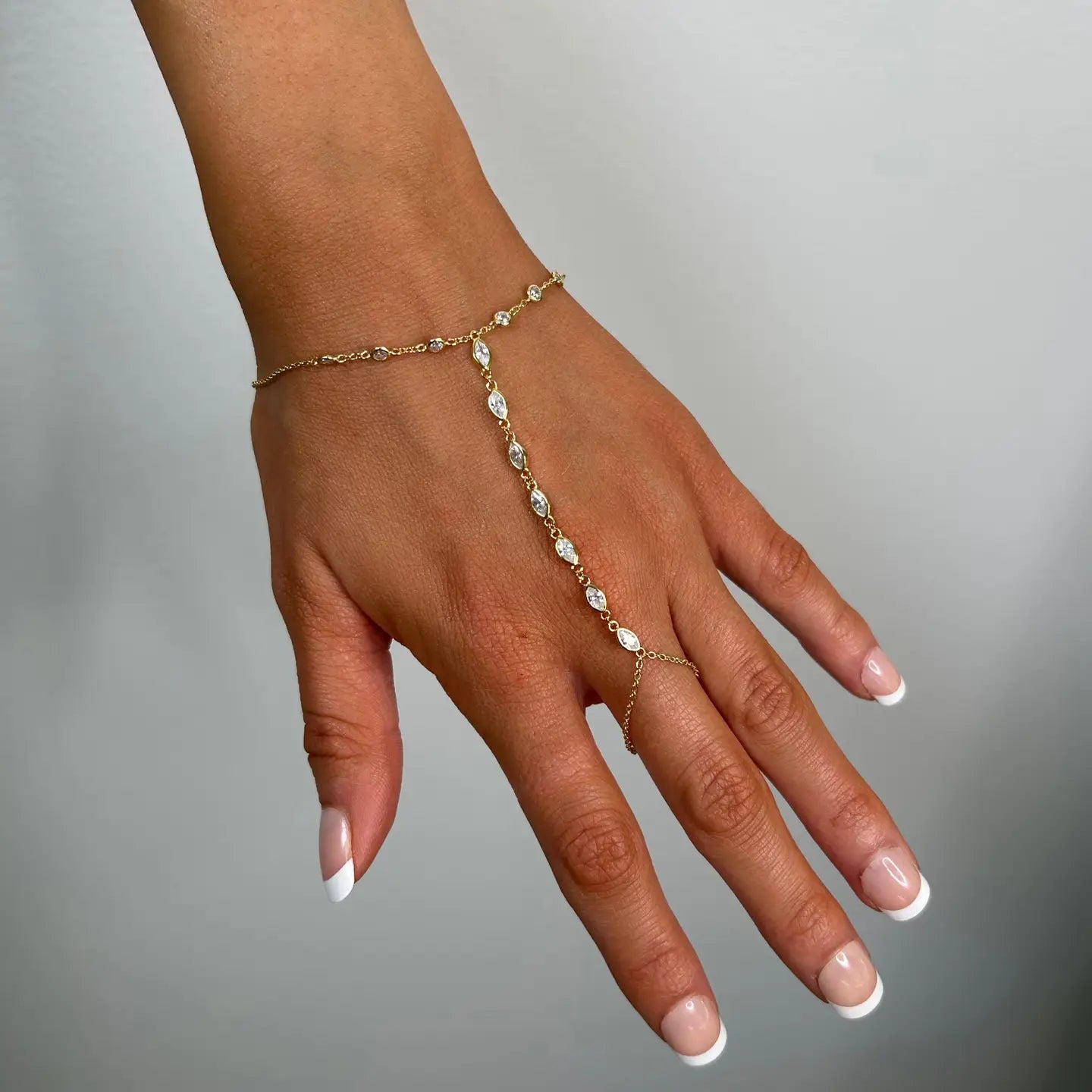 Anastasia Hand Chain - ONFEMME By Lindsey's Kloset