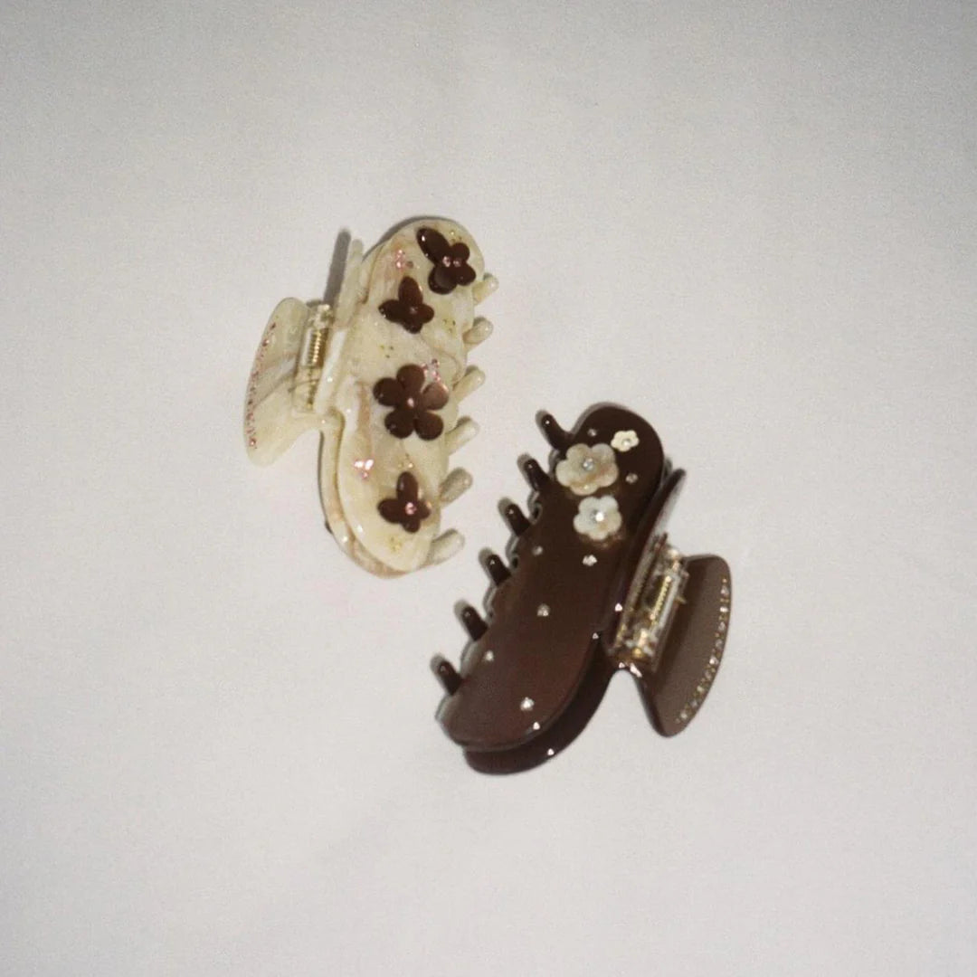 Sweetheart Hair Claw Clip in Soufflé - ONFEMME By Lindsey's Kloset