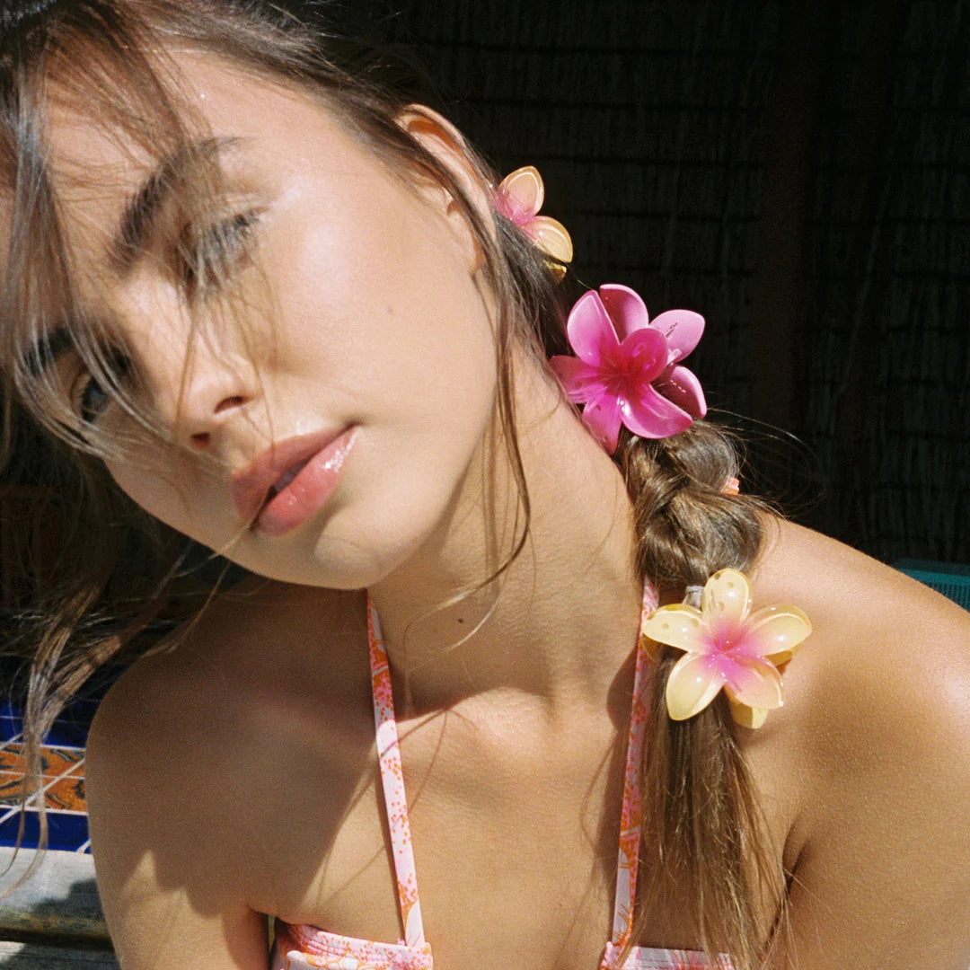 Midi Super Bloom Clip in Starfruit - ONFEMME By Lindsey's Kloset