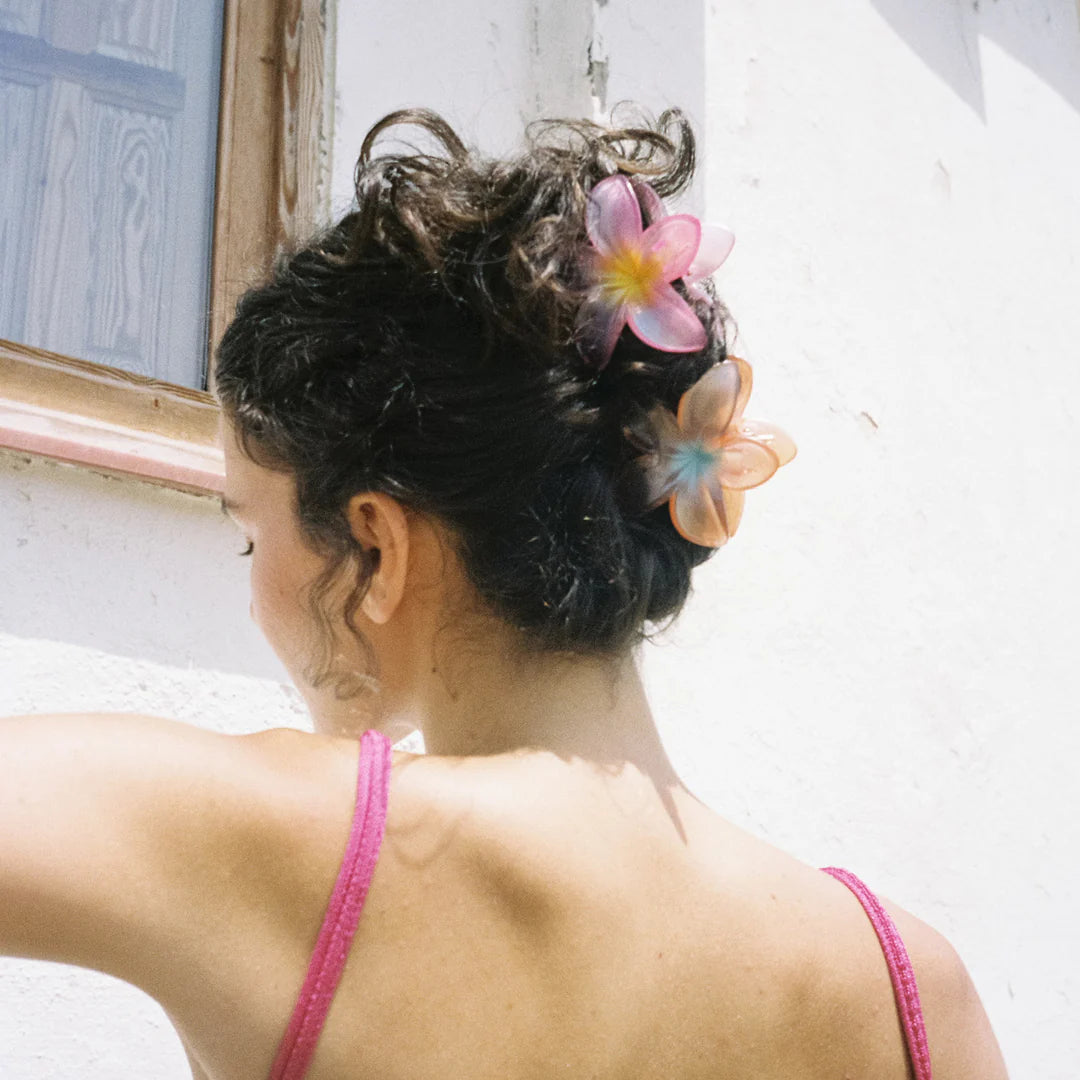 Super Bloom Clip - Peony Pearl - ONFEMME By Lindsey's Kloset