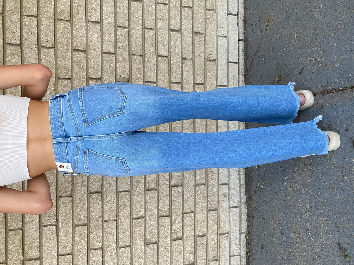 90's Distressed Straight Leg Jeans - ONFEMME By Lindsey's Kloset