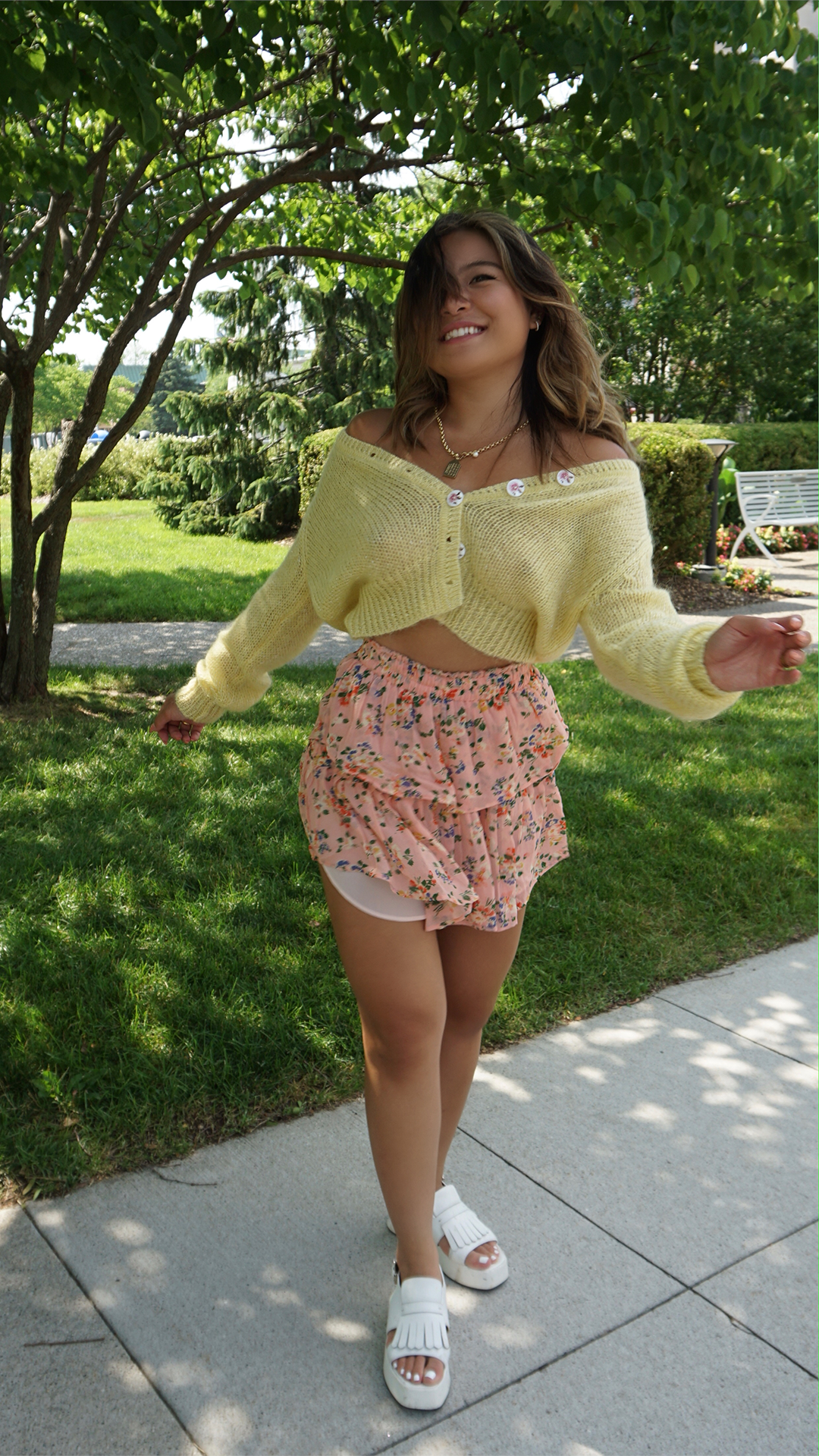 Short ruffle skirt girl deals