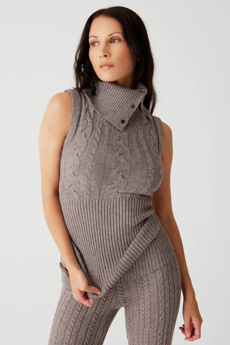 Axel Cable Cloud Knit Sleeveless Sweater - ONFEMME By Lindsey's Kloset