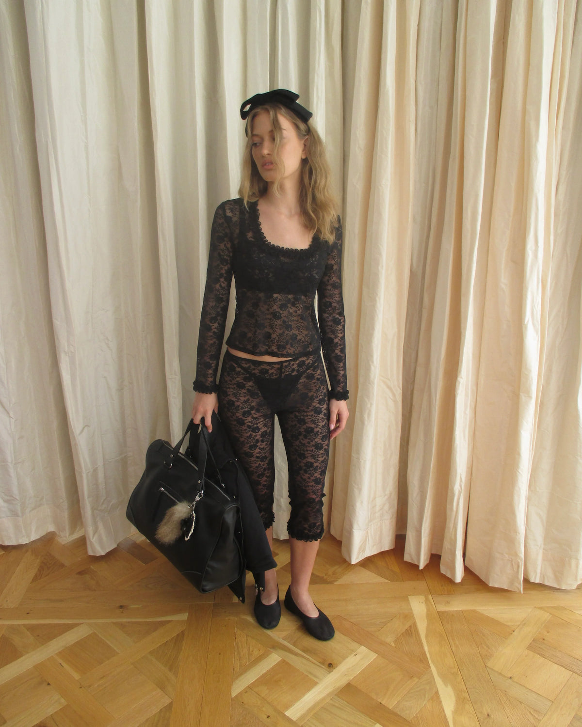 Lace Poem Capri - Black