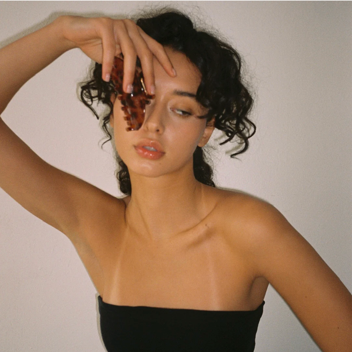 Big Effing Clip in Tortoise - ONFEMME By Lindsey's Kloset