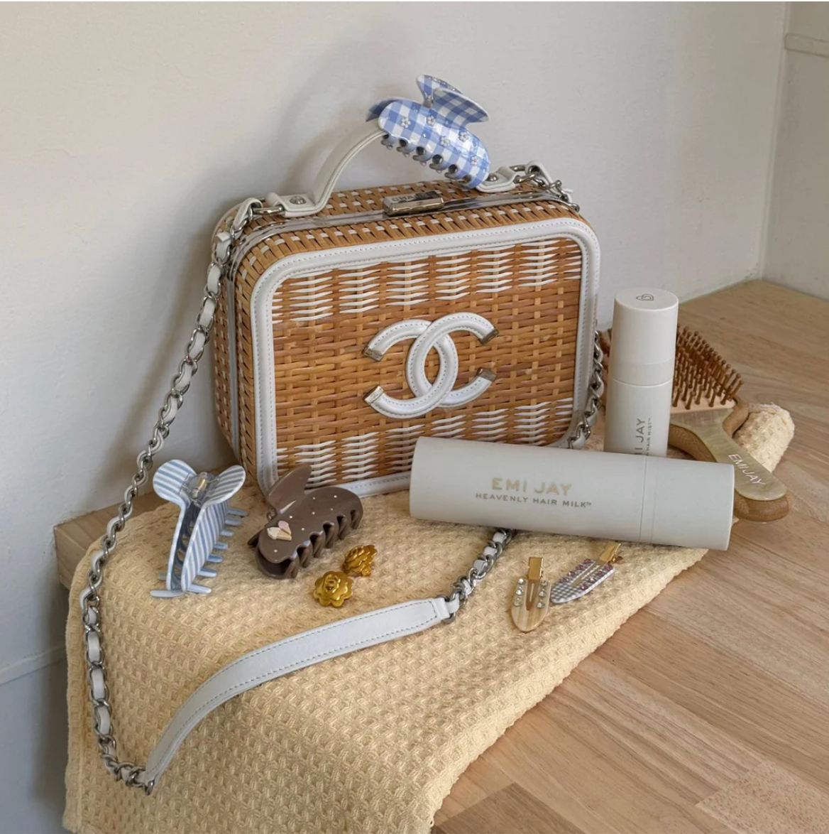 Sweetheart Clip in Daisy Blue Picnic - ONFEMME By Lindsey's Kloset