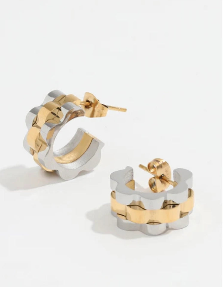 Two Tone Jubilee Earrings - ONFEMME By Lindsey's Kloset